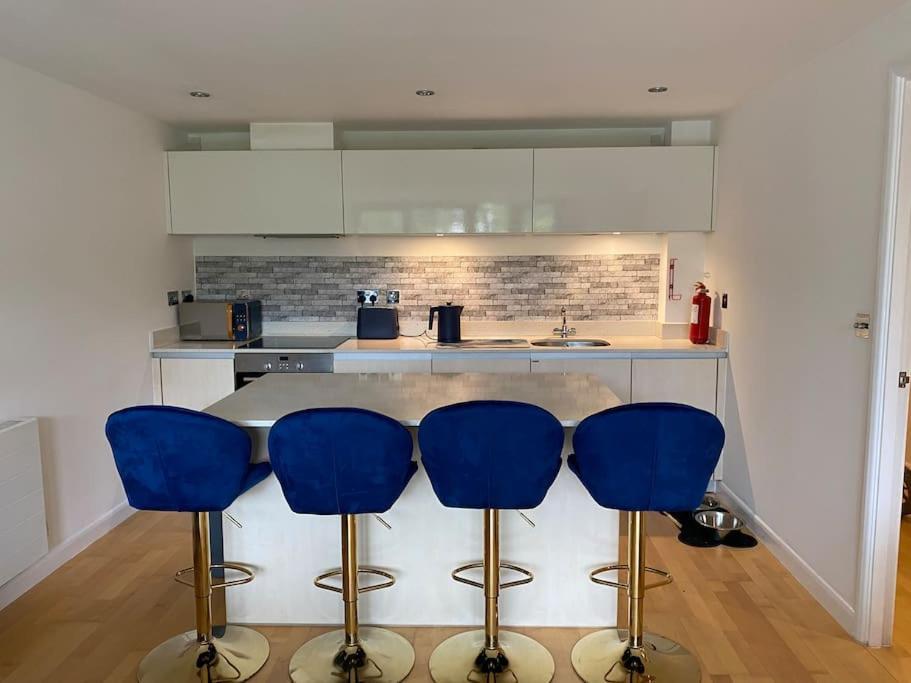 Modern Apartment, Fistral Beach New Quay Eksteriør bilde