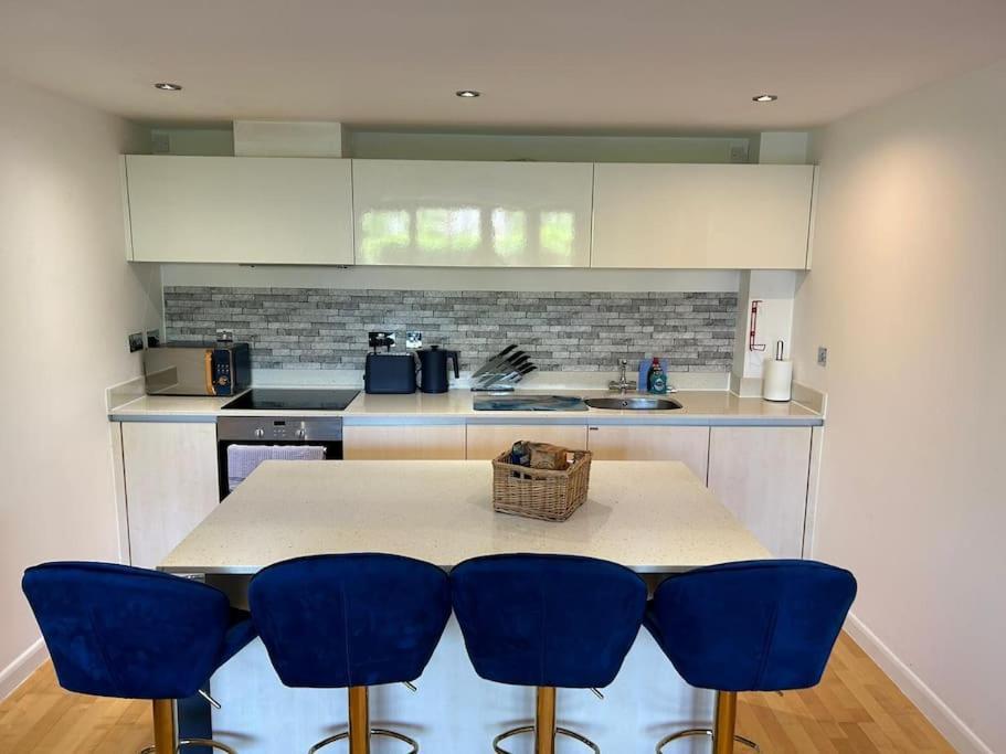 Modern Apartment, Fistral Beach New Quay Eksteriør bilde